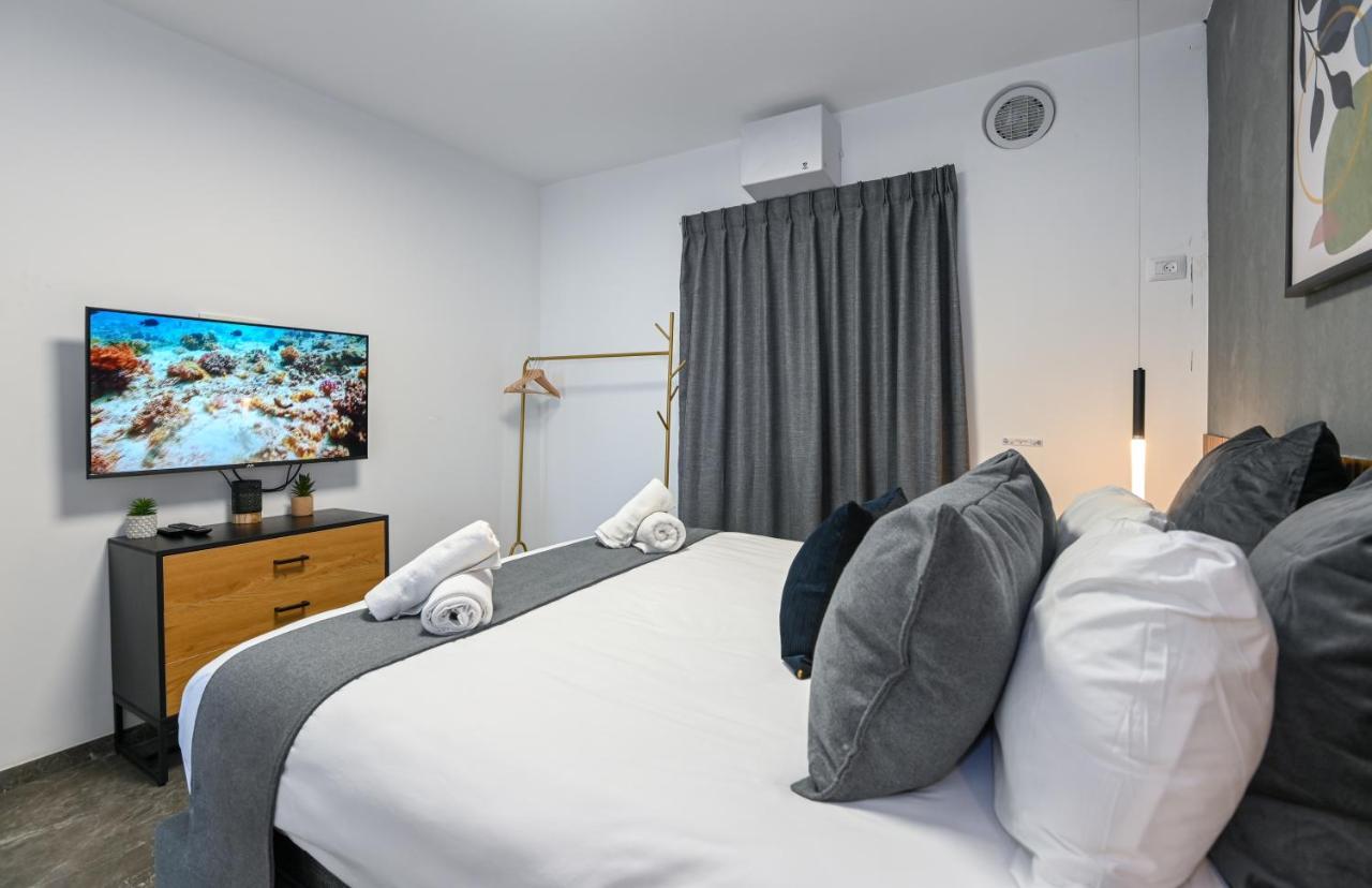 Yalarent C Kinneret Hotel Apartments Migdal Exterior photo